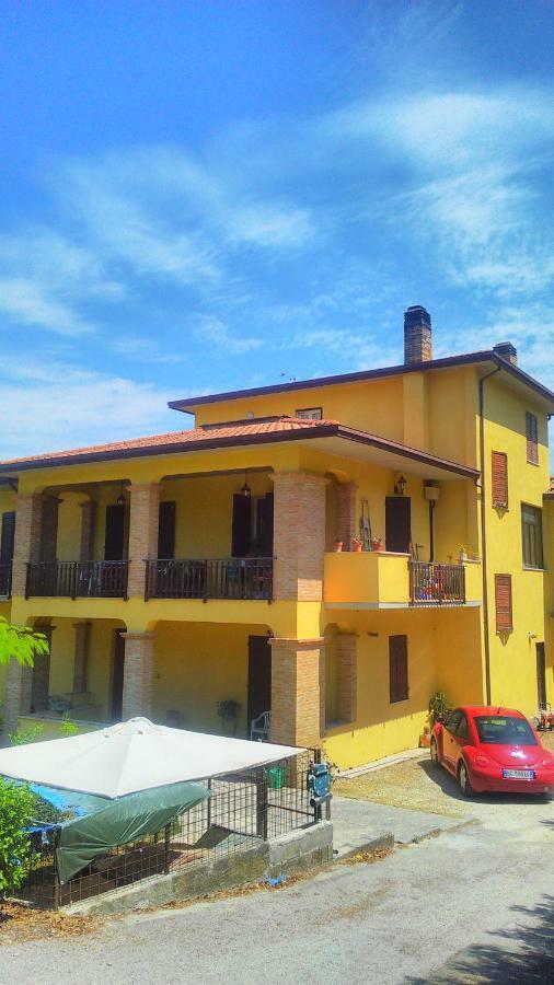 דירות Castel Ritaldi Il Girasole מראה חיצוני תמונה