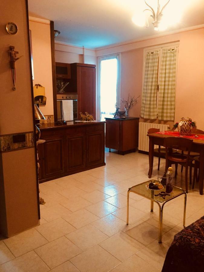 דירות Castel Ritaldi Il Girasole מראה חיצוני תמונה