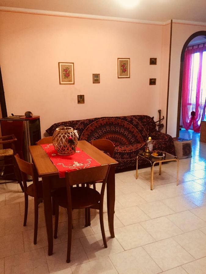 דירות Castel Ritaldi Il Girasole מראה חיצוני תמונה