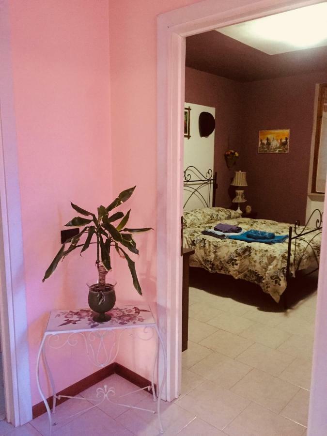 דירות Castel Ritaldi Il Girasole מראה חיצוני תמונה