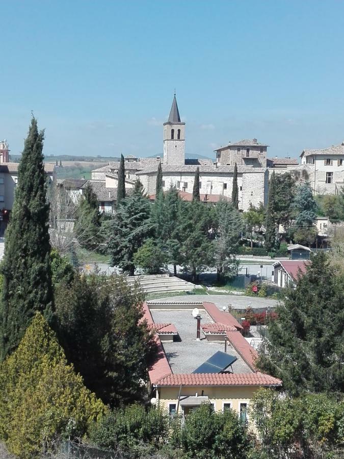דירות Castel Ritaldi Il Girasole מראה חיצוני תמונה