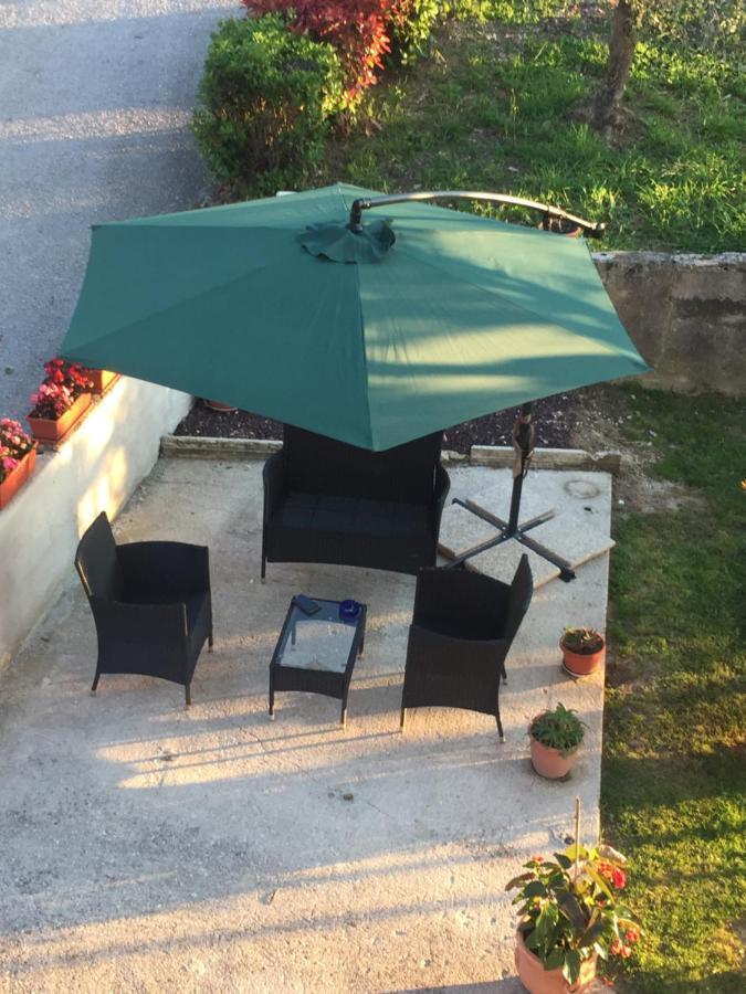 דירות Castel Ritaldi Il Girasole מראה חיצוני תמונה